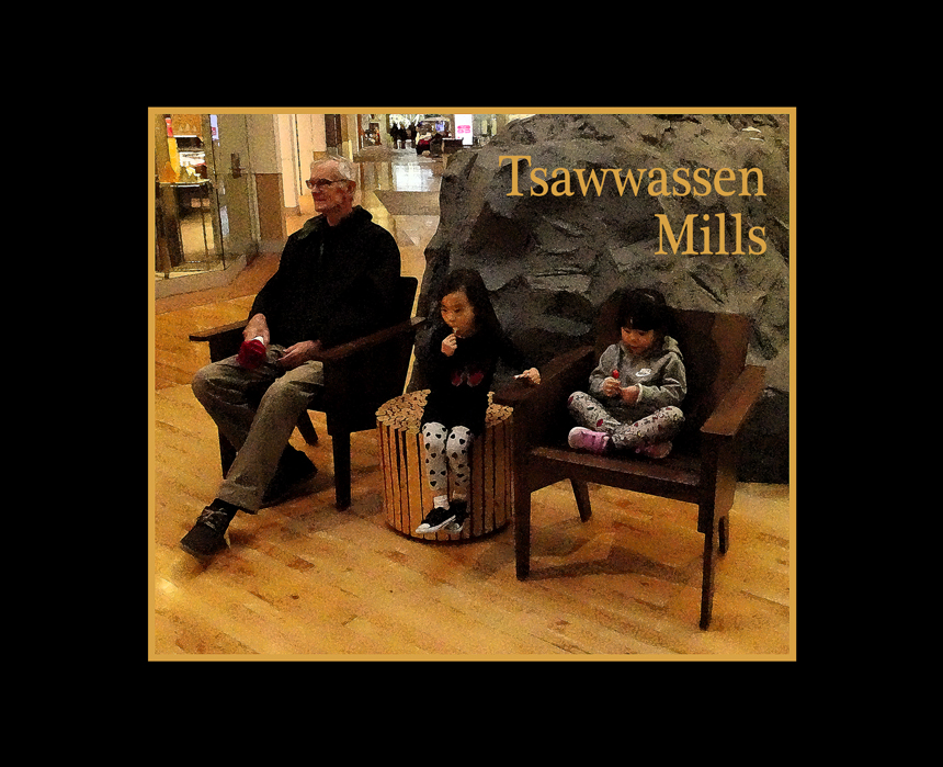 samantha & vanessa at tsawwassen mills